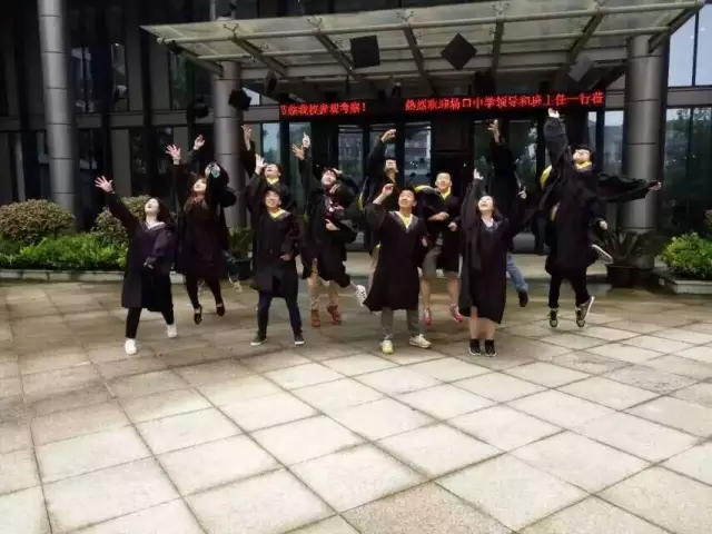 1我們從施強國際預科畢業啦！滿懷期待，出發未來！.png